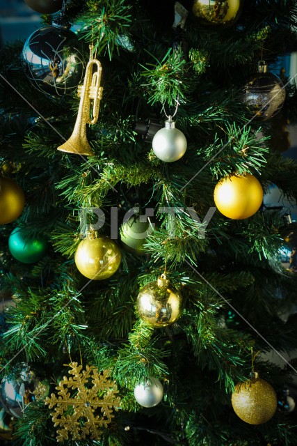 クリスマスツリーの装飾