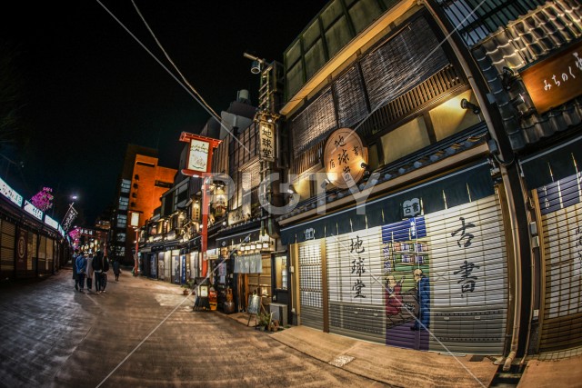 東京都浅草の商店街