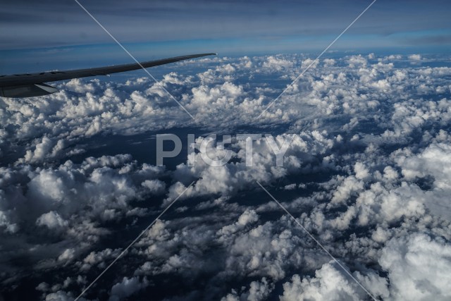 飛行機から見える風景