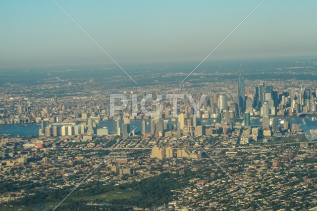 飛行機から見えるニューヨークの街並み