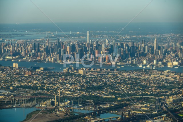 飛行機から見えるニューヨークの街並み