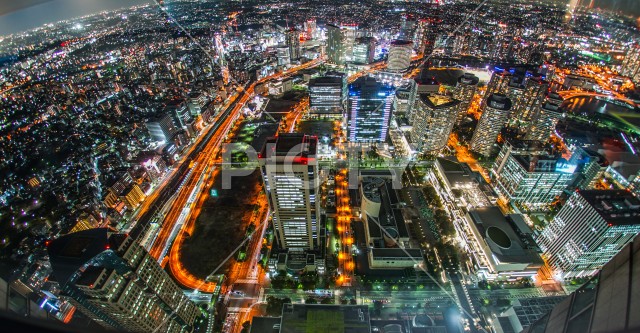 横浜ランドマークタワーから見える夜景