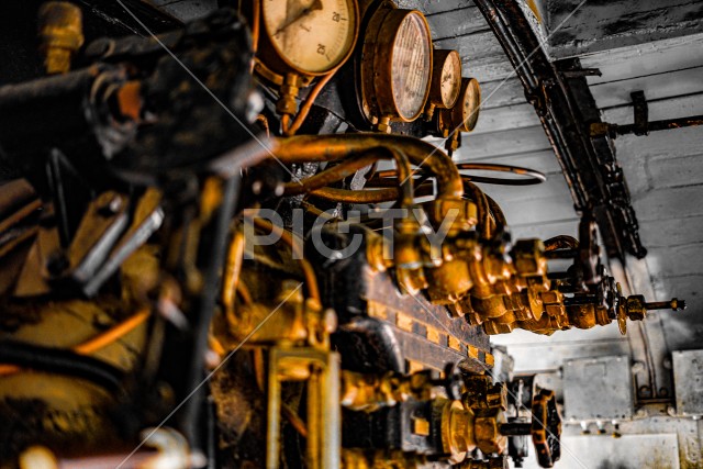 蒸気機関車の機械室