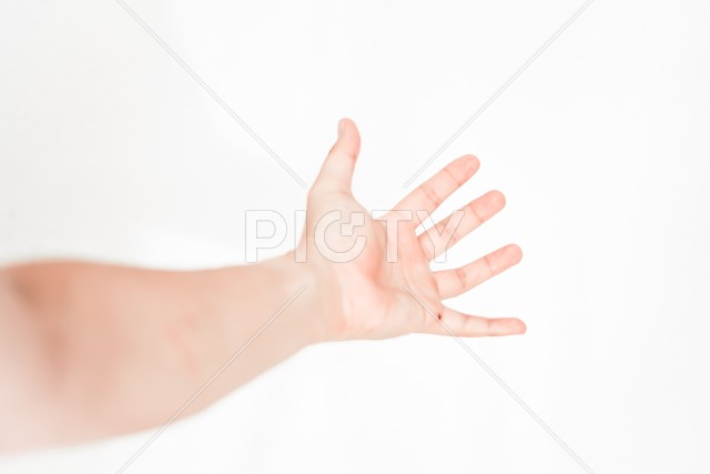 男性の手のイメージ