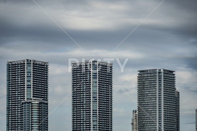 東京の高層マンション群のイメージ