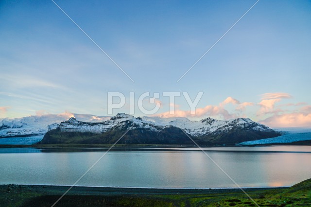 アイスランド・フィヤトルスアゥルロゥン湖