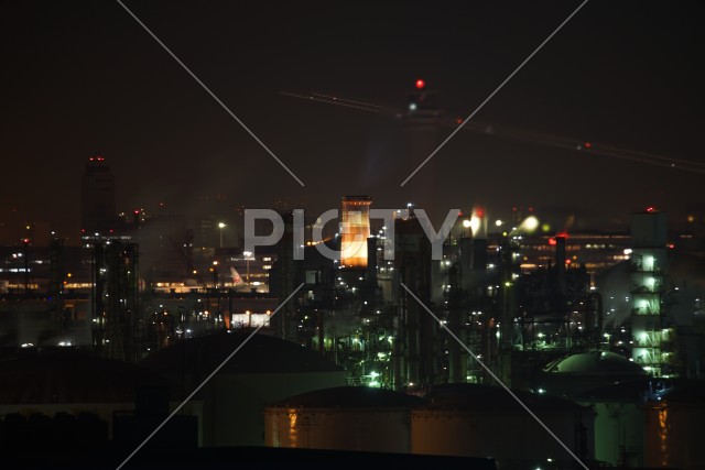川崎マリエンから見える京浜工業地帯の夜景