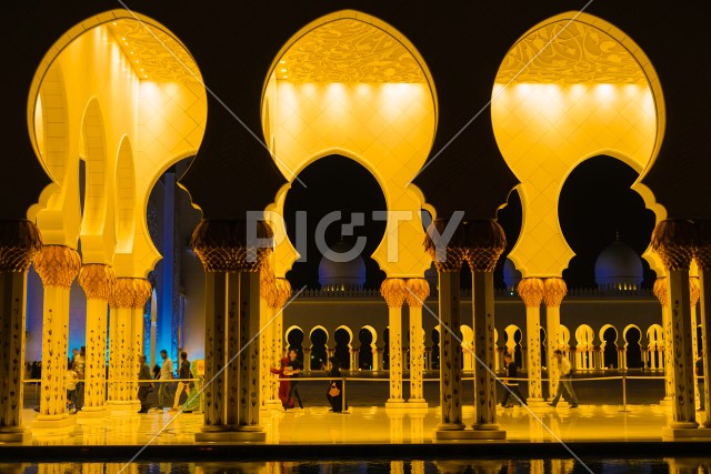 シェイクザイードグランドモスク（アラブ首長国連邦）