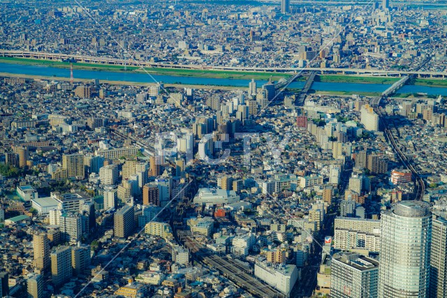 東京スカイツリーから見える荒川と東京の街並み