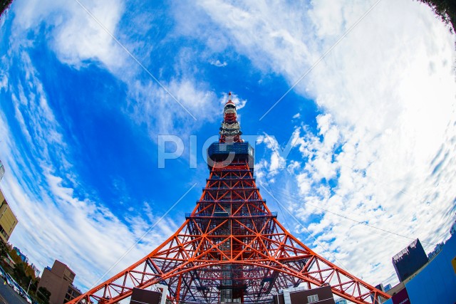 東京タワーと空