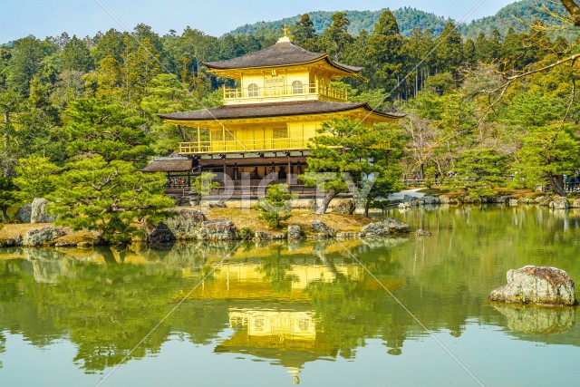 京都・金閣寺のイメージ