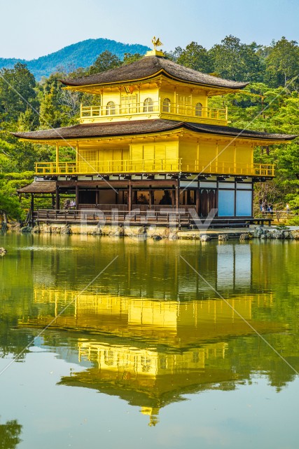 京都・金閣寺のイメージ