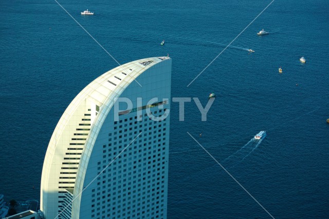 横浜ランドマークタワーからの風景