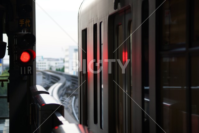 東急東横線の列車（大倉山）