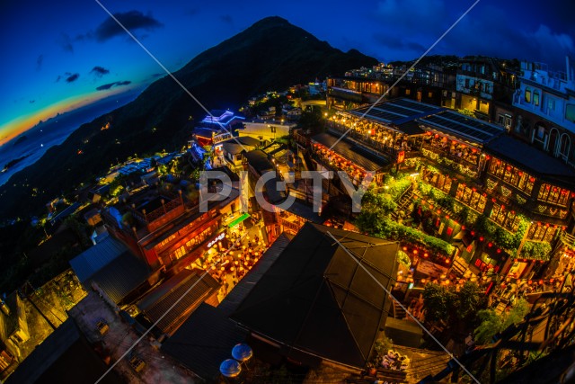 九份と基隆山の夜景