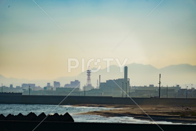 函館の砂浜と海