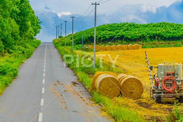 北海道の長い道と自然