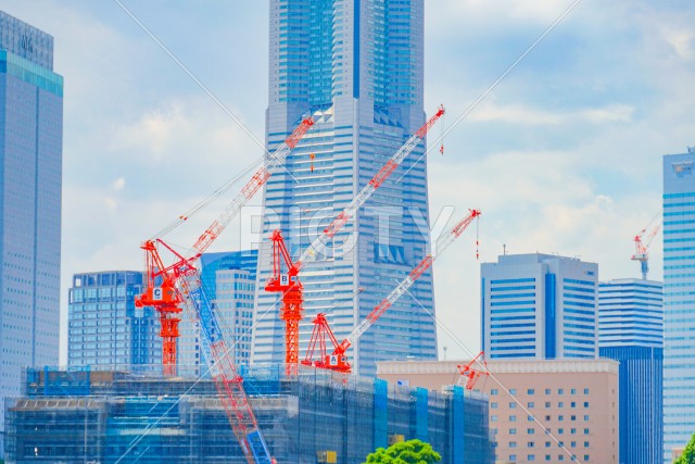 横浜みなとみらいのビル建設風景