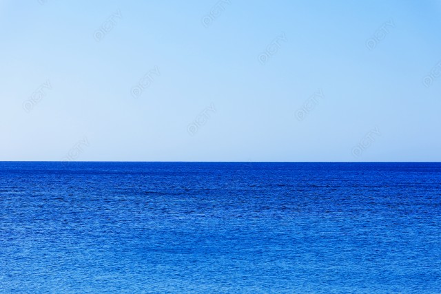 青い海と空