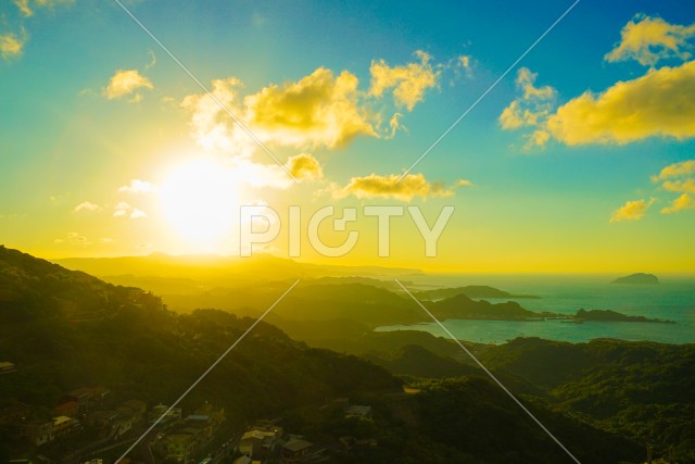 台湾九份から見える夕景