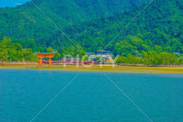 宮島・厳島神社の鳥居