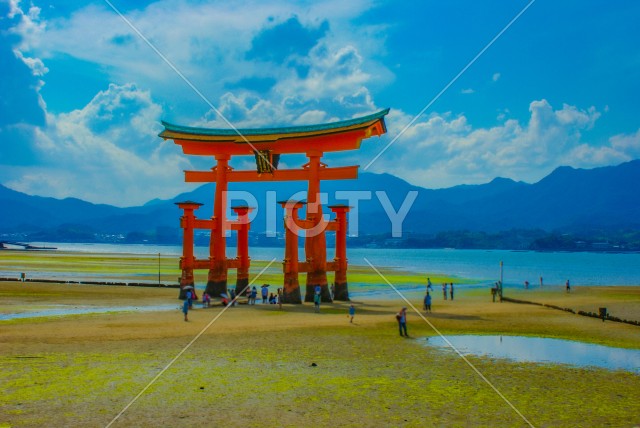 宮島・厳島神社の鳥居