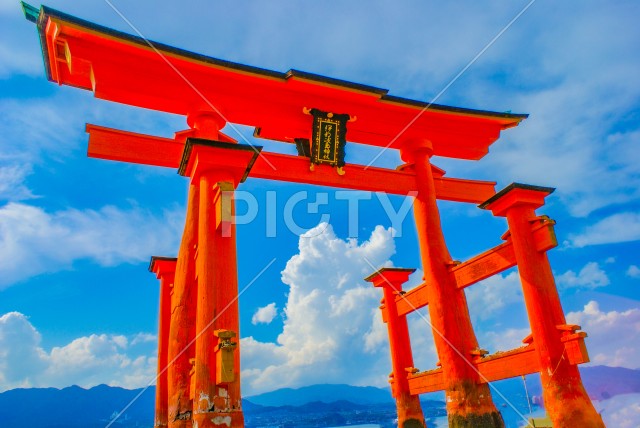 宮島・厳島神社の鳥居