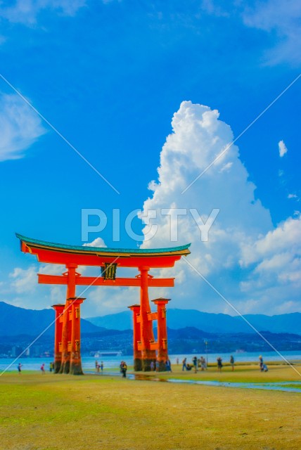 宮島・厳島神社の鳥居