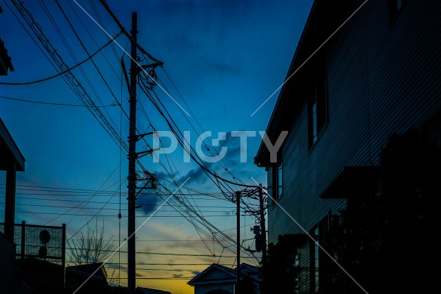 横浜市大口の街並みと夕景