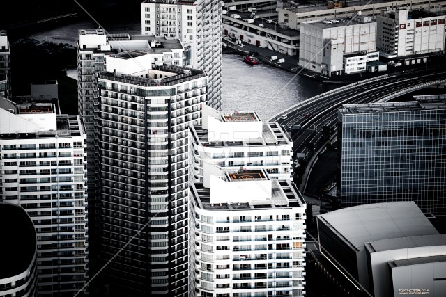 横浜ランドマークタワーから見える都市風景