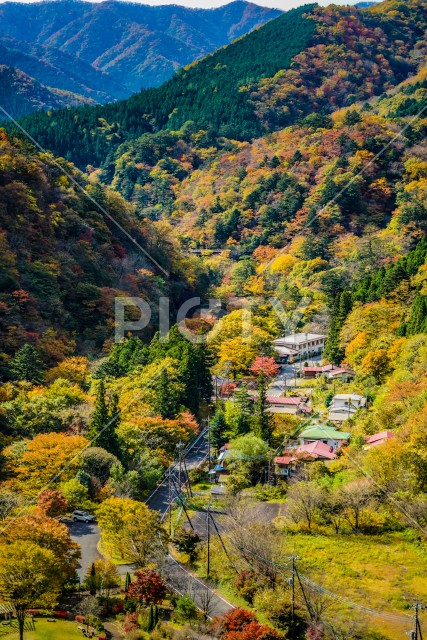 奥四万の山間の集落