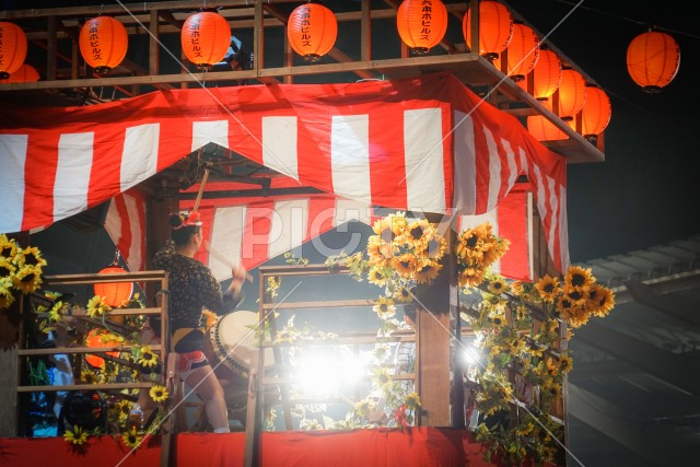 夏祭りの櫓（やぐら）