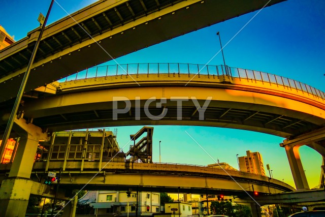 写真のタイトルが入ります