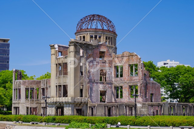 広島の原爆ドーム