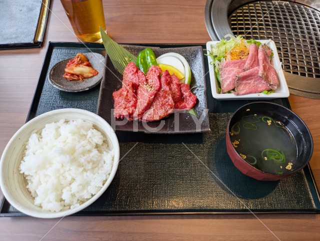 写真のタイトルが入ります