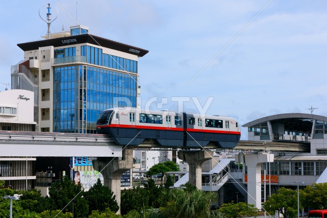 写真のタイトルが入ります