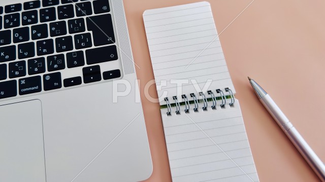 写真のタイトルが入ります