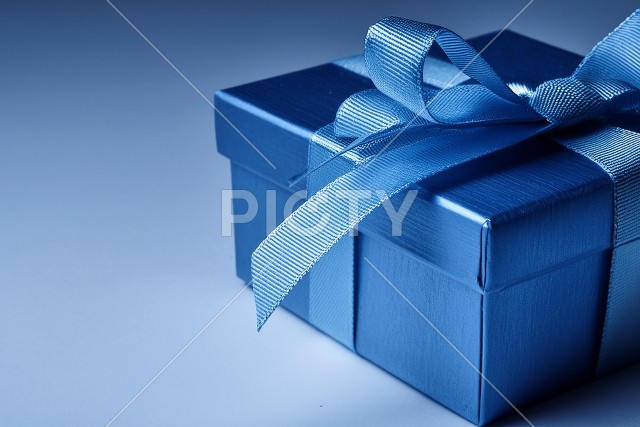 父の日　青いプレゼントBOX