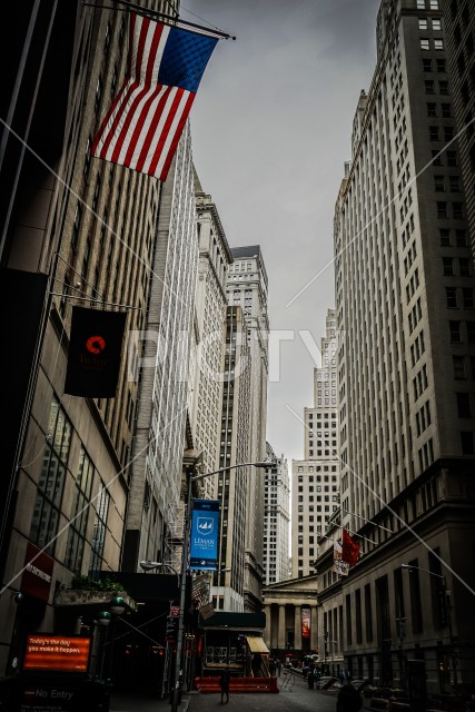 ニューヨーク・ウォール街と星条旗